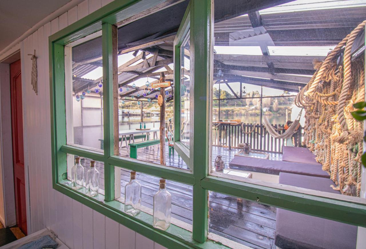 Palafito Hospedaje Vista Bordemar カストロ エクステリア 写真